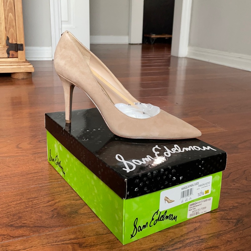 New In Box Sam Edelman Margie Oatmeal Suede Heels!